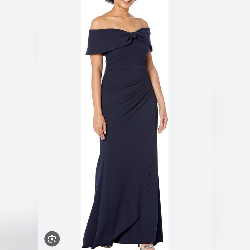 Xscape Long Scuba Off-The-Shoulder Gown Navy Size 6 NWT